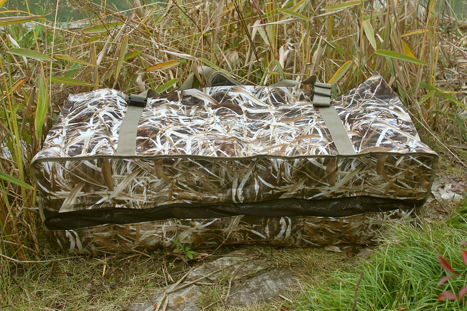 12 Slot Duck Decoys Bag with Waterfowl Hunting Blind Camouflage Printing