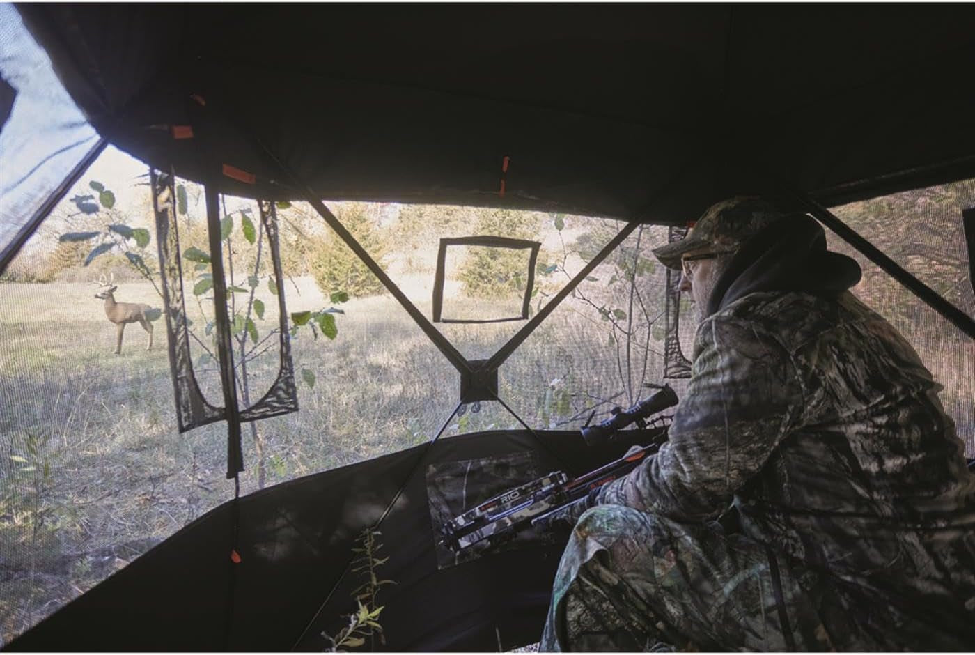 Lightweight Hub Blind; Lightweight, Portable, Hunting Deer and Turkey Season